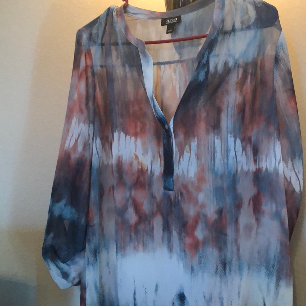 Waterprint blouse.